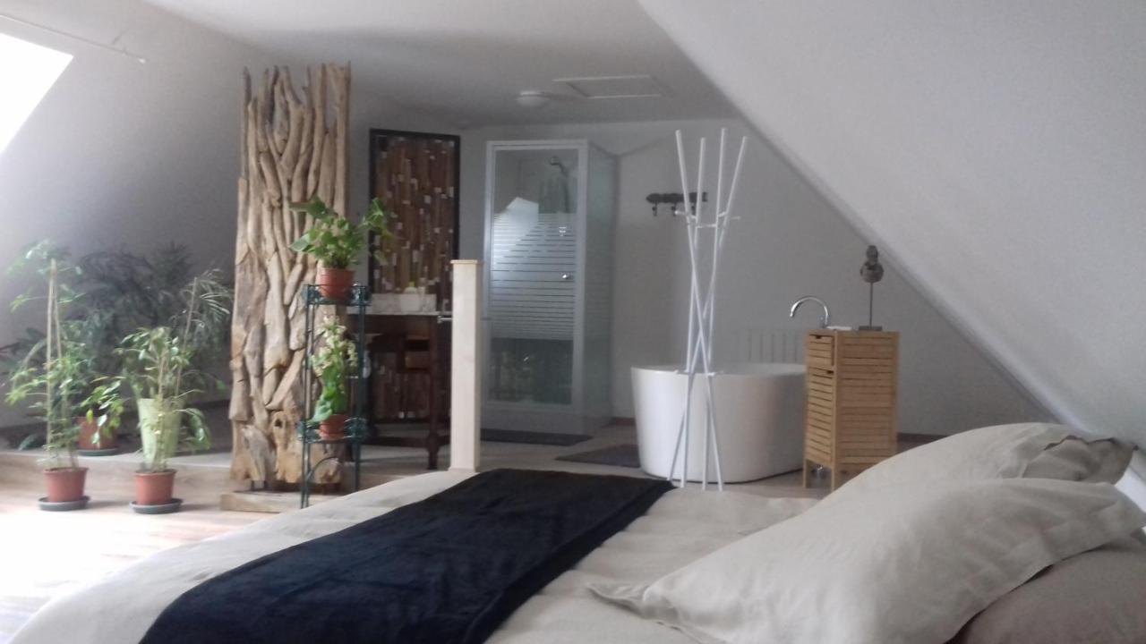 La Martre Bed & Breakfast Saint-Sylvestre-de-Cormeilles ภายนอก รูปภาพ